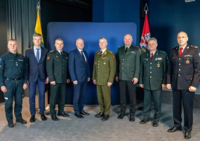 Lietuvos kariuomenė su institucijomis atnaujino bendradarbiavimo sutartis, užtikrinama greita... - 4